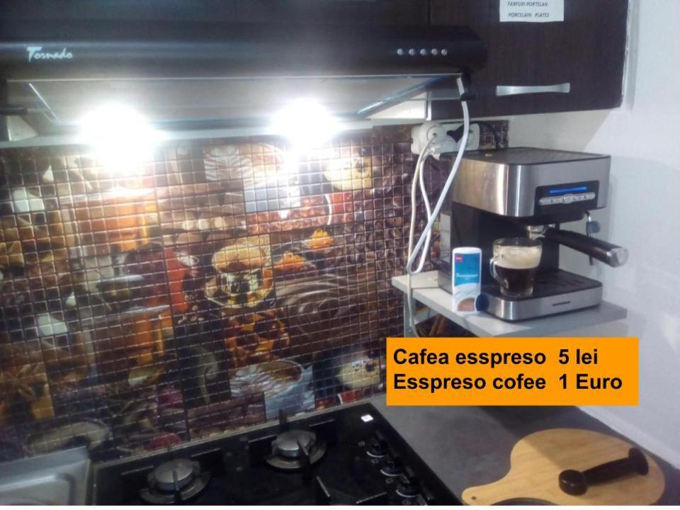 Hostel Florentin Camere Bai Comune Acces Bucatarie Cheap Rooms Smart Tv Netflix Constanta Kitchen And Laundry Machine Acces Fast Wifi ภายนอก รูปภาพ